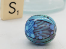 Load image into Gallery viewer, Moogin beads - Round Patchwork Focal S 36037
