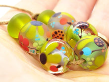 Load image into Gallery viewer, Moogin beads-  lampwork glass bead set - small round / rondelle
